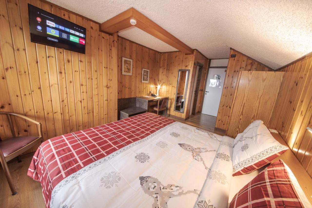Albergo Quarto Pirovano 파소 스텔비오 외부 사진
