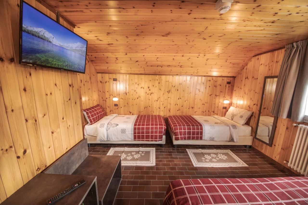 Albergo Quarto Pirovano 파소 스텔비오 외부 사진
